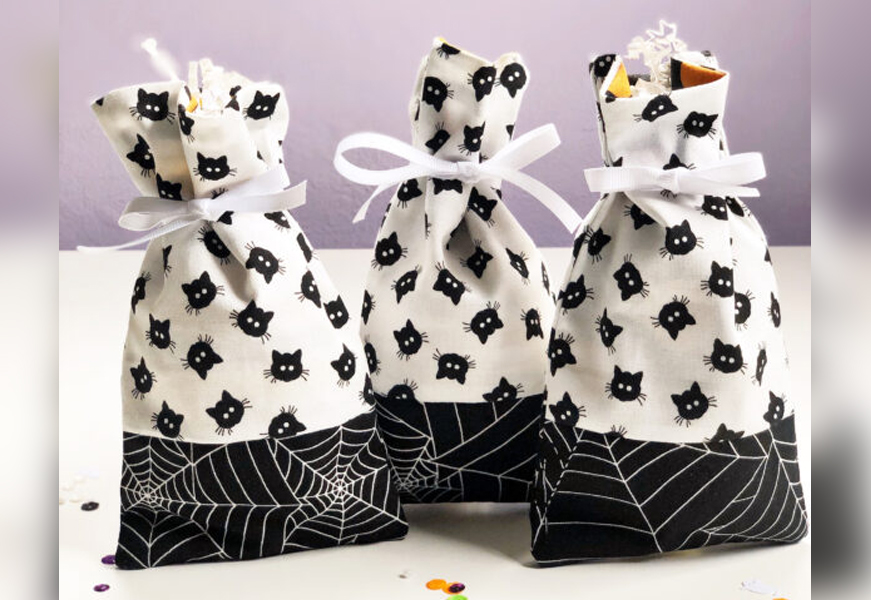 Halloween Mini Treat Bags Tutorial From WeAllSew - J. Conlon And Sons